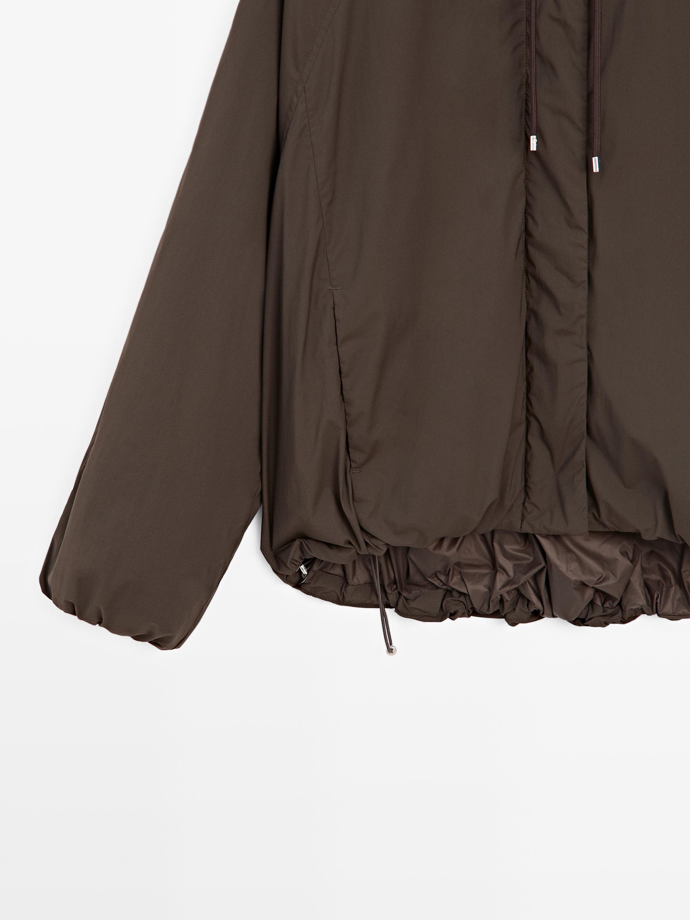 Veste bouffante à col montant